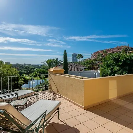 Villa Golf In Marbella, Frontline Golfvilla In Rioreal Golf