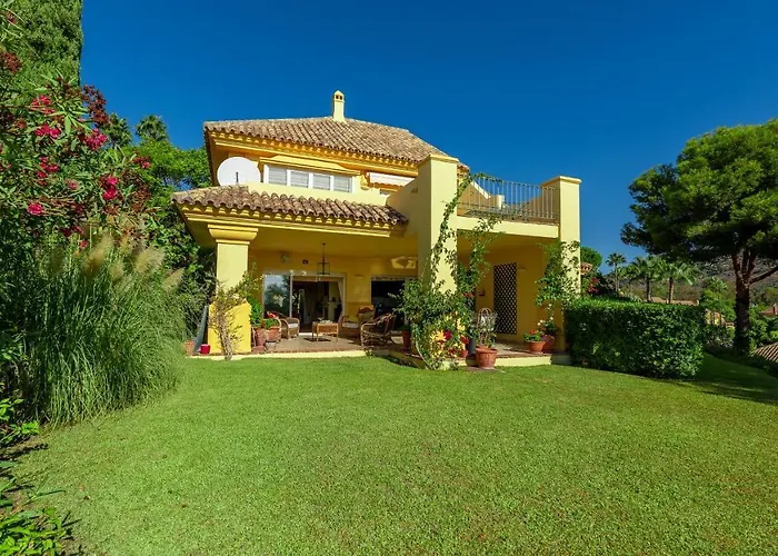 Golf In Marbella, Frontline Golfvilla In Rioreal Golf Marbella