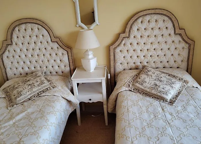 Golf In Marbella, Frontline Golfvilla In Rioreal Golf * Marbella