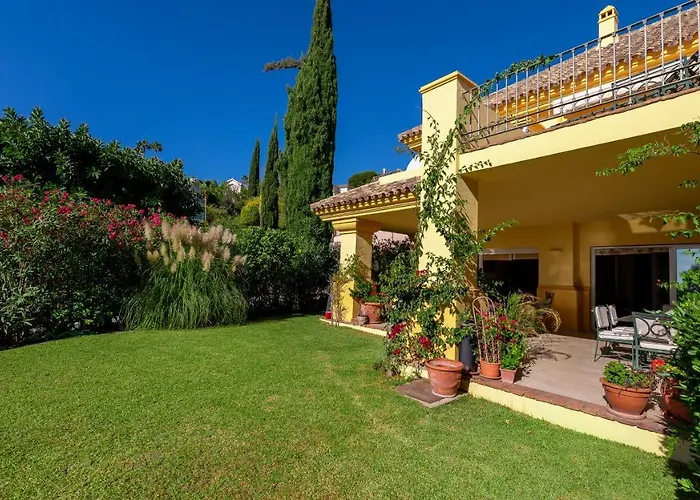 Golf In Marbella, Frontline Golfvilla In Rioreal Golf Marbella