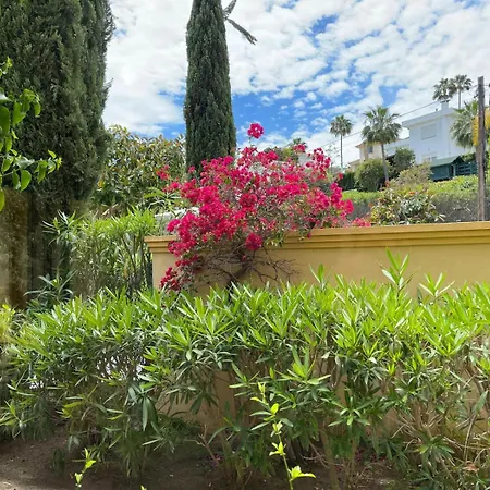 Villa Golf In Marbella, Frontline Golfvilla In Rioreal Golf *