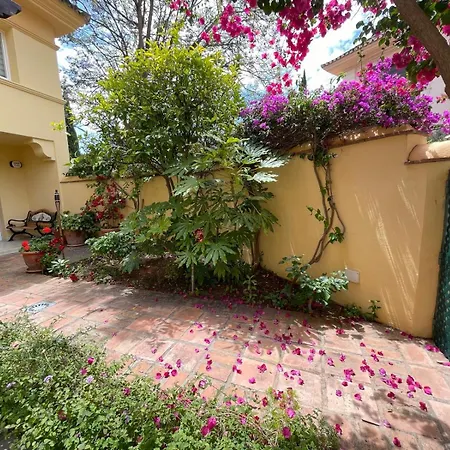 Golf In Marbella, Frontline Golfvilla In Rioreal Golf Вилла Марбелья