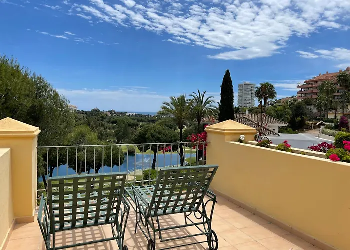 Villa Golf In Marbella, Frontline Golfvilla In Rioreal Golf