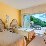 Golf In Marbella, Frontline Golfvilla In Rioreal Golf