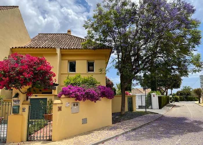 Golf In Marbella, Frontline Golfvilla In Rioreal Golf * Marbella